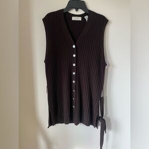 Lord & Taylor Brown Ribbed Knit V-Neck Wool Sleeveless Sweater Vest
